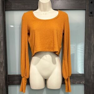 Urban Outfitters Cropped Golden Long sleeve peplum wrists